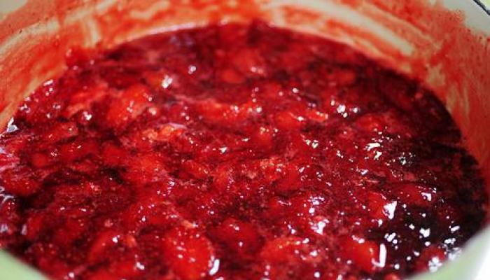 Варенье из клубники на зиму - рецепт приготовления без варки ягод